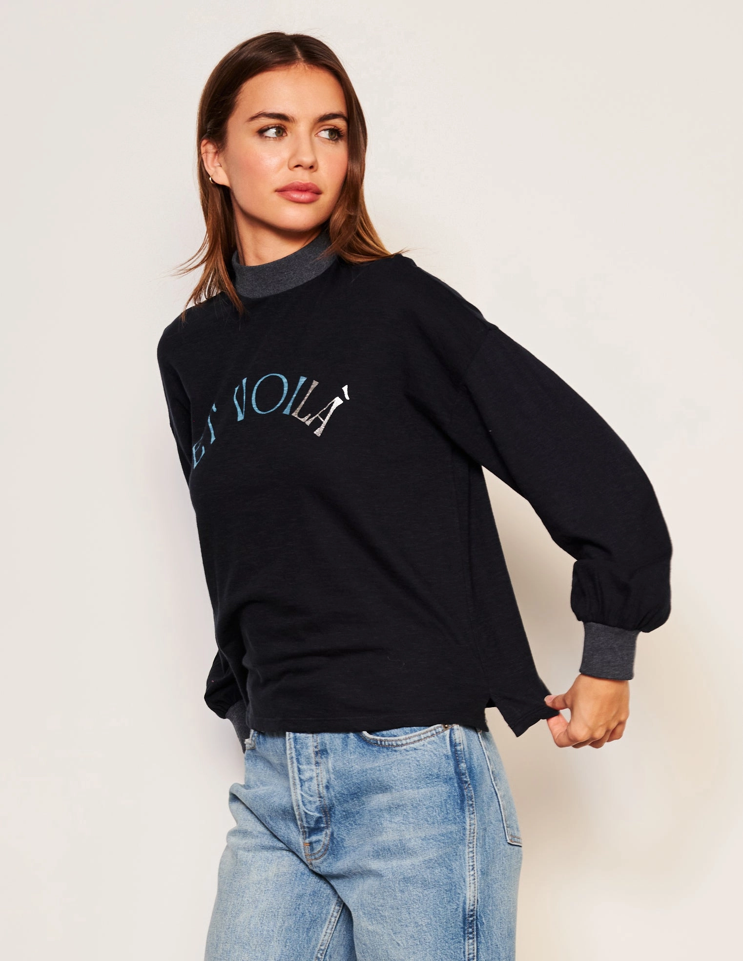 Sundry Et Voila Mock Neck Long Sleeve Tee in Deep Navy