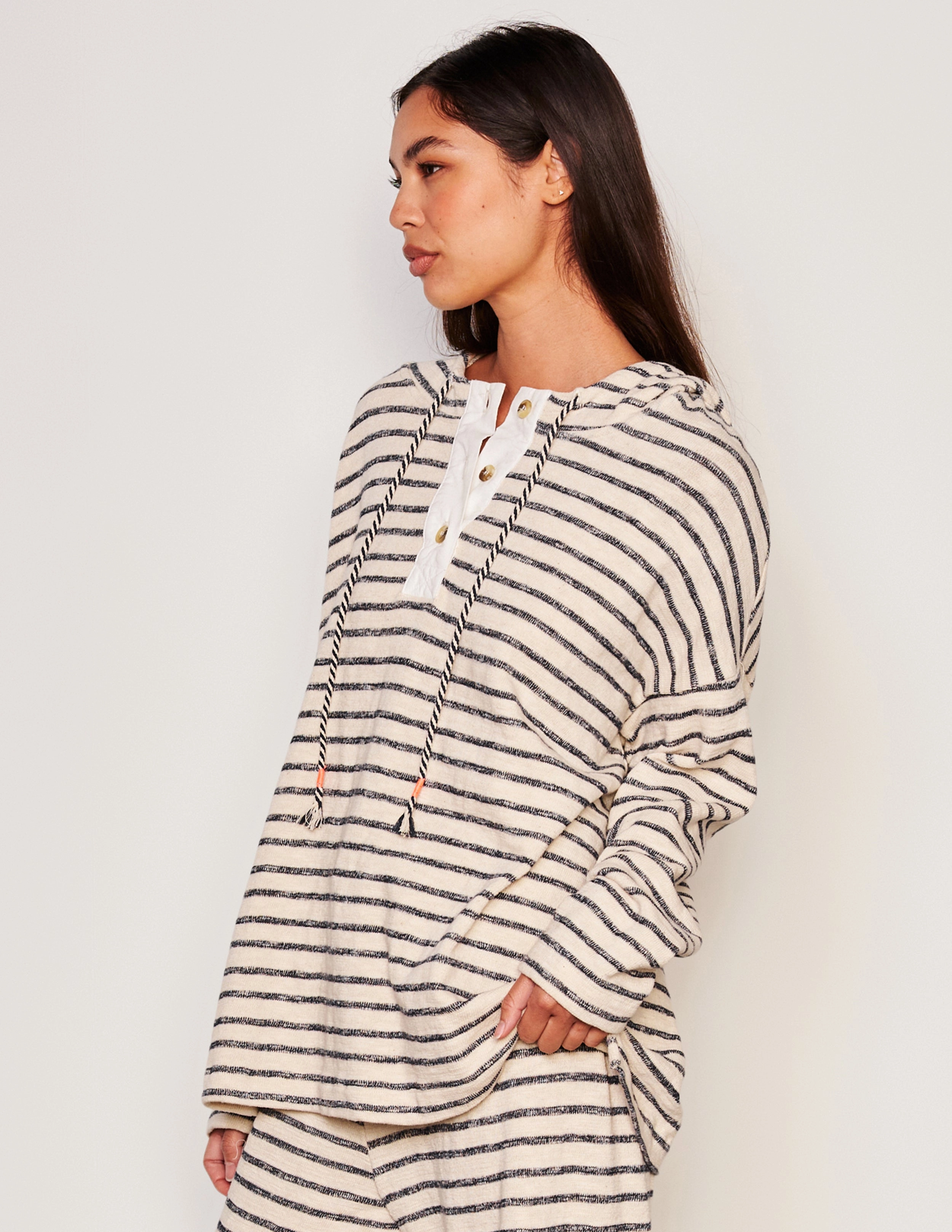 Sundry Henley Hoodie in Deep Navy