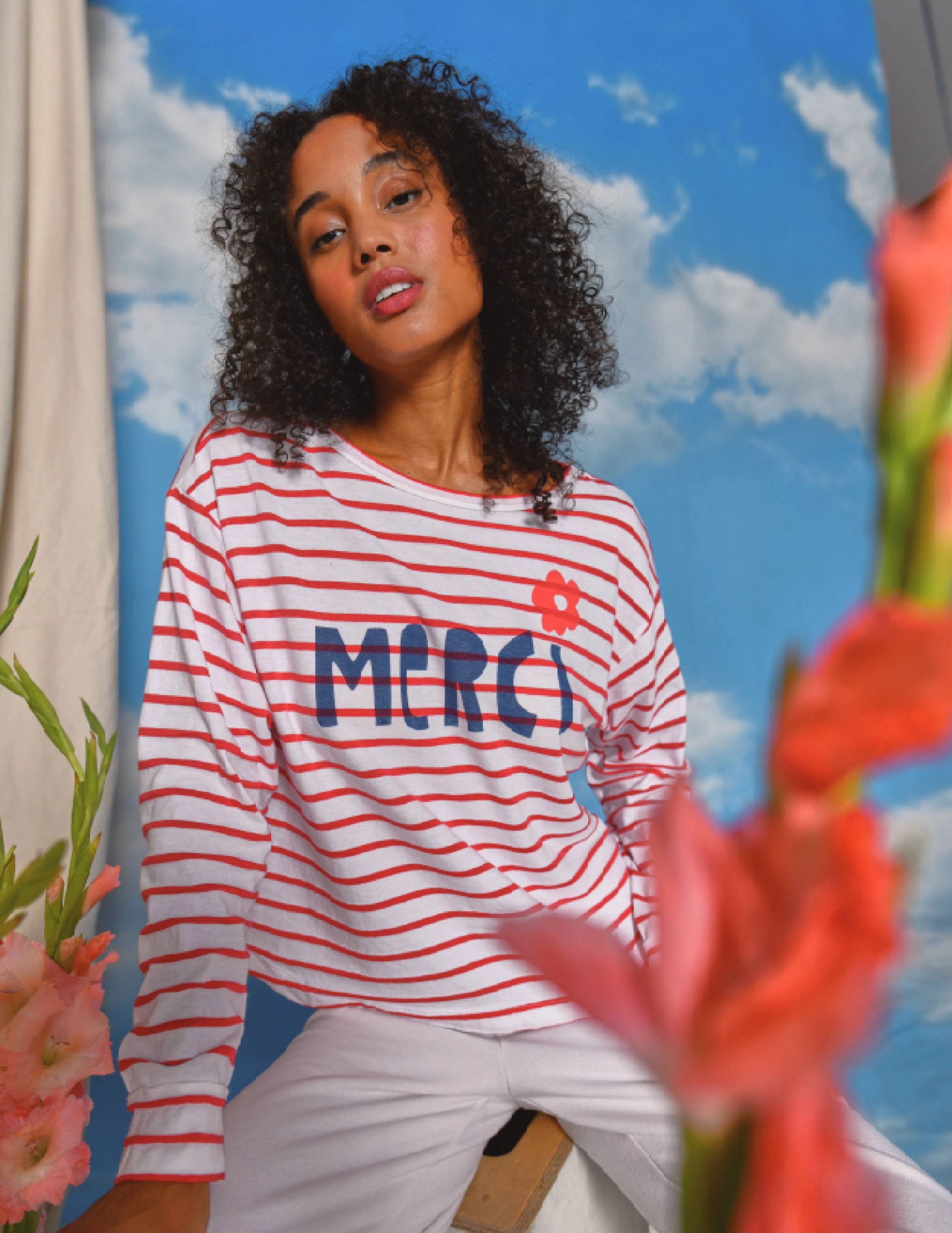 Sundry Merci Long Sleeve Crew Pullover in Optic White