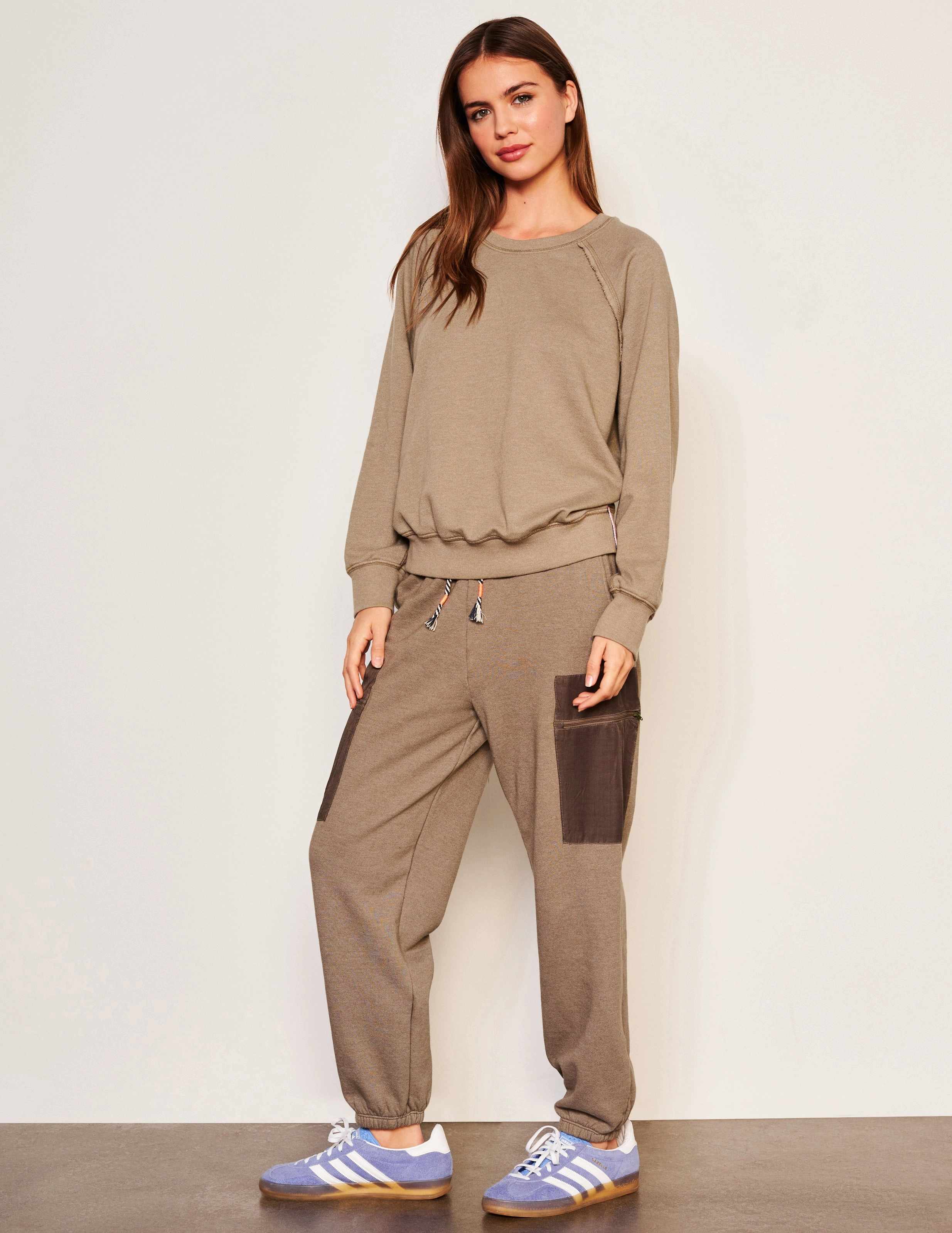 Sundry Raglan Sweatshirt in Fern