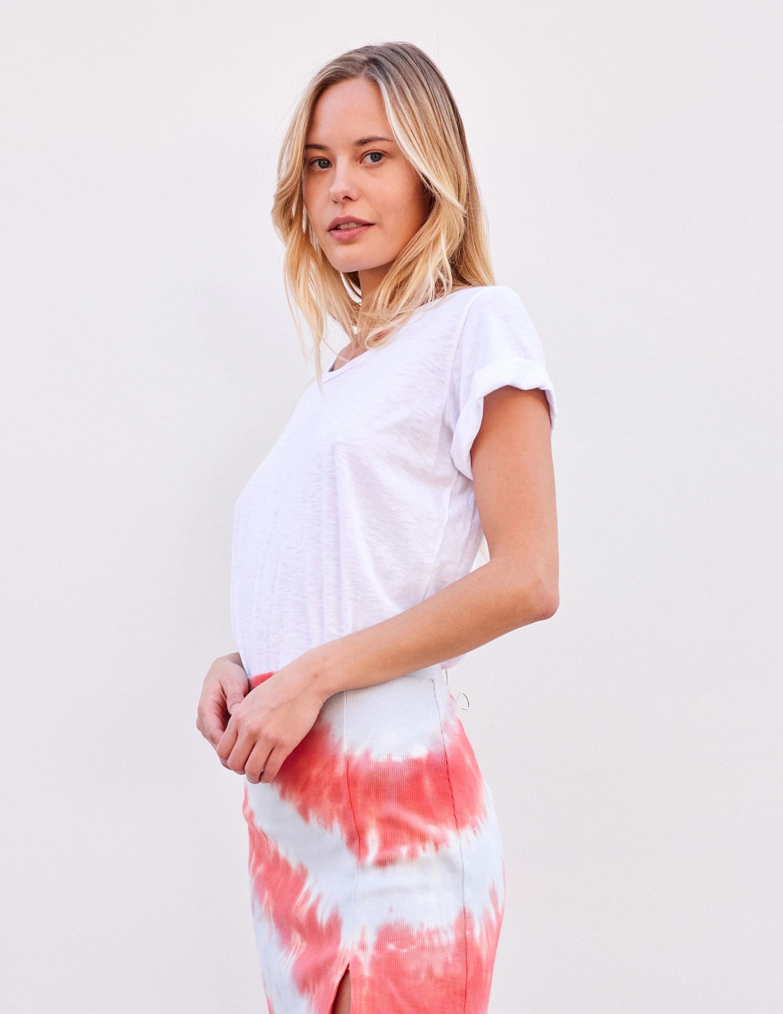 Sundry Rolled Sleeve Tee in Optic White