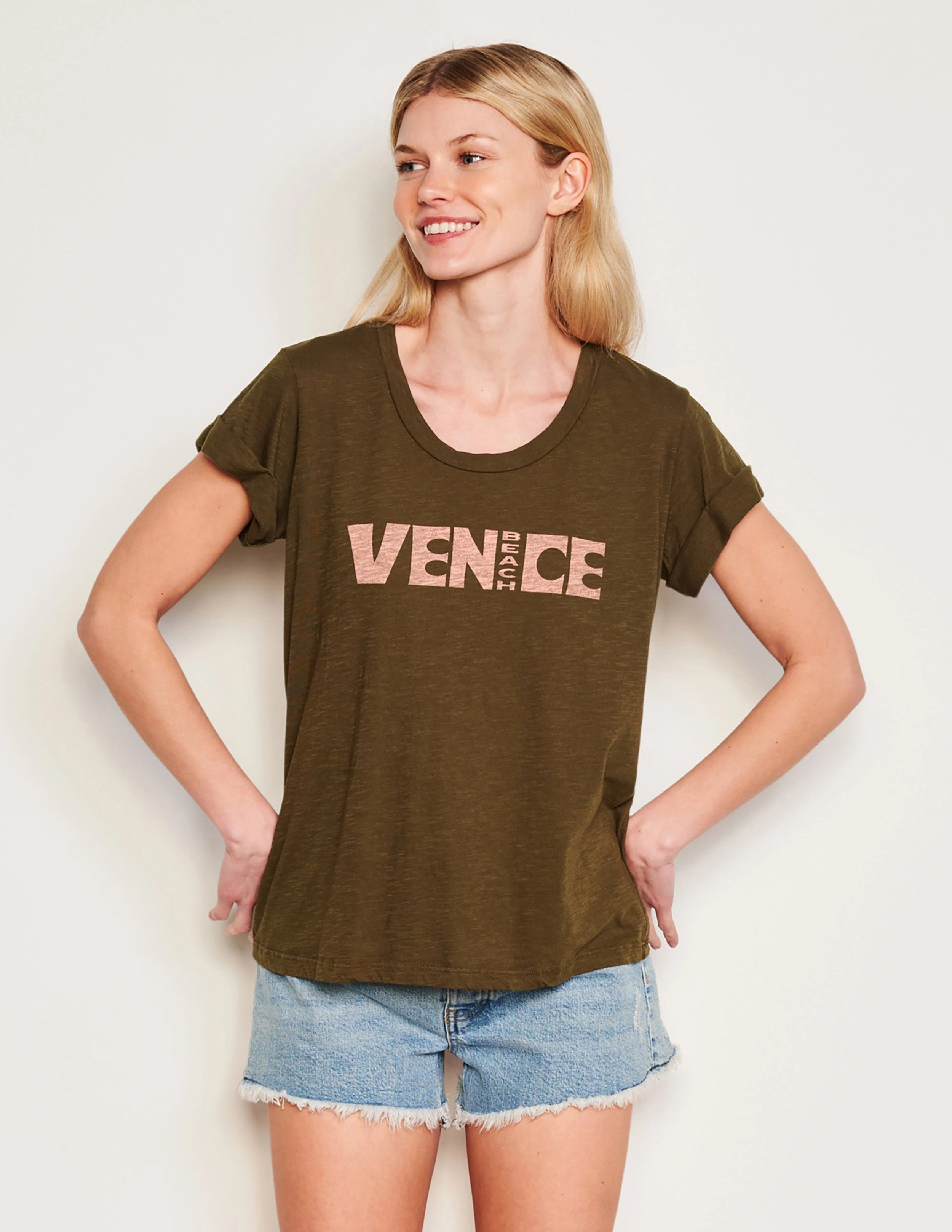 Sundry Venice Rolled Sleeve Tee in Olive