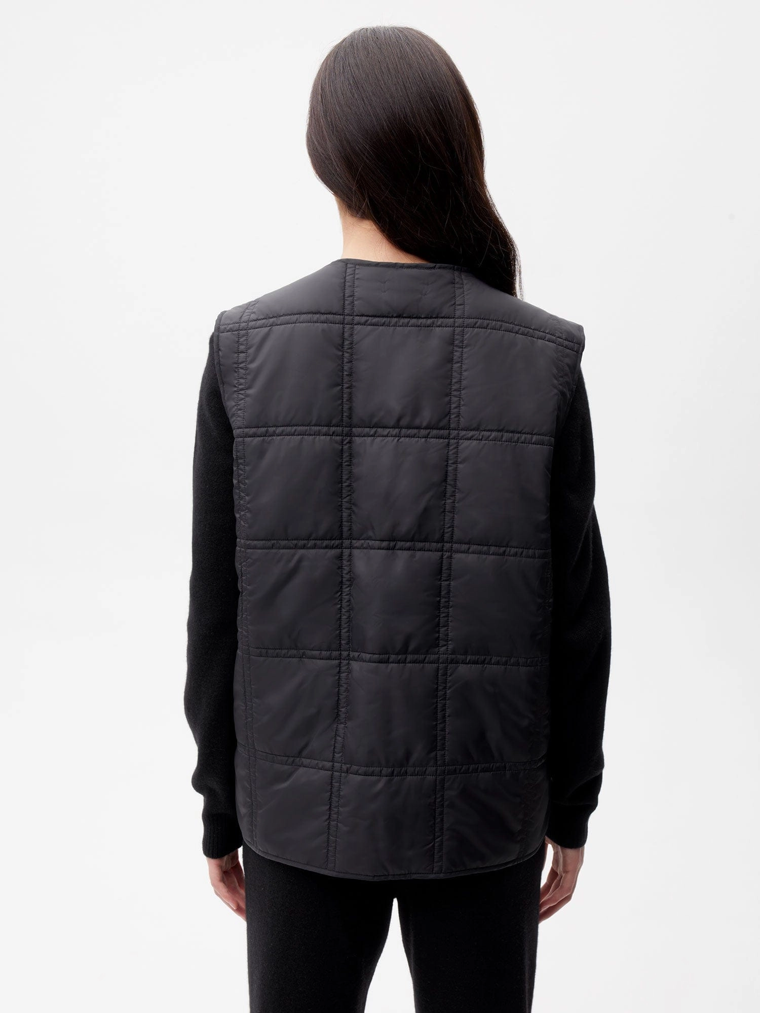 Womens Flower-Warmth Quilted Gilet—black